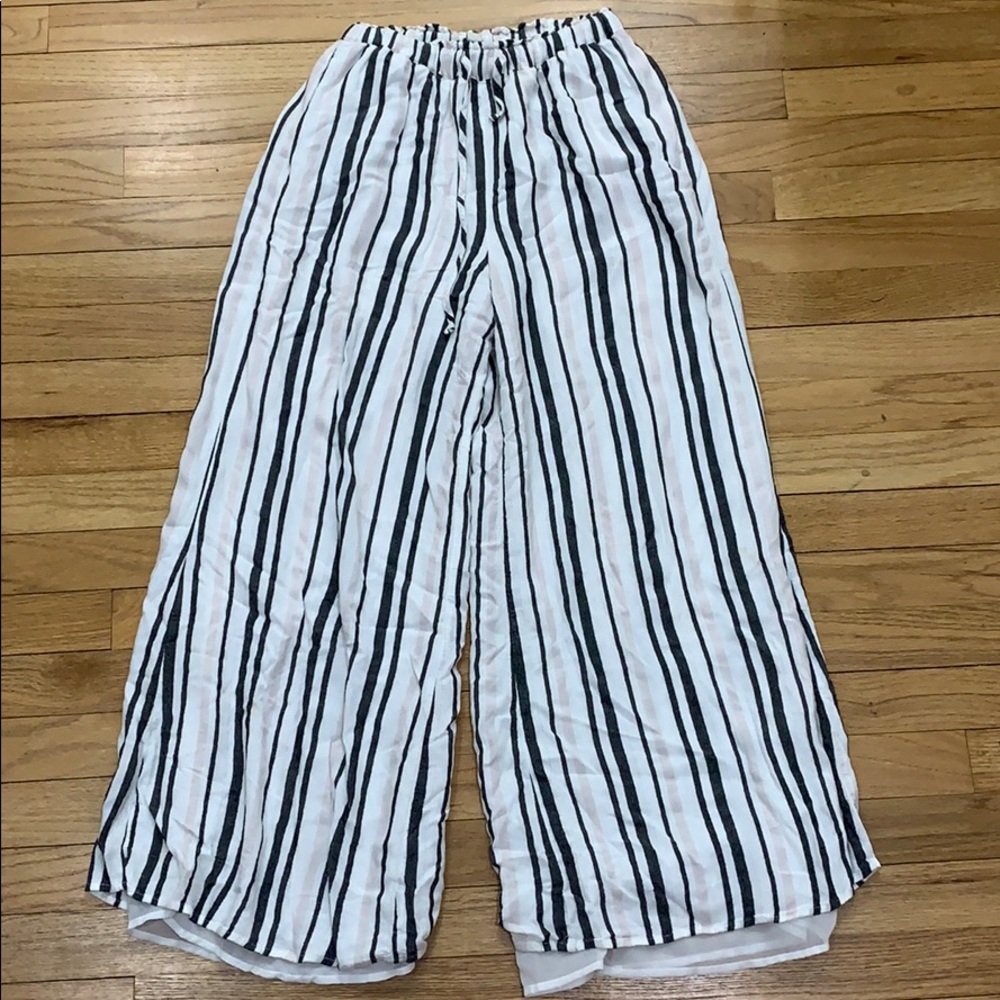 American Eagle Flowy Pants